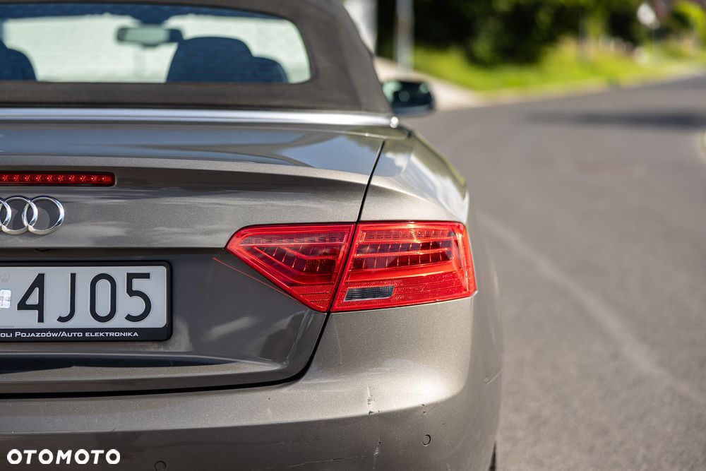 Audi A5 Cabrio 2.0 TDI DPF (clean diesel) multitronic - 5