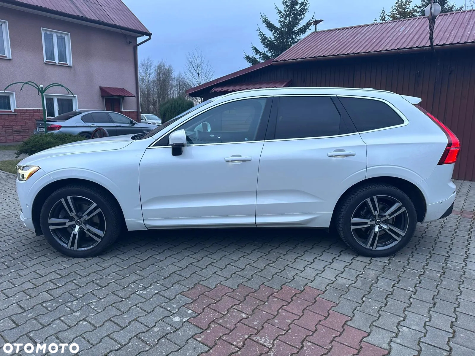 Volvo XC 60 T6 AWD Geartronic Momentum Pro - 3