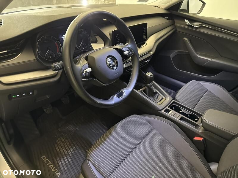 Skoda Octavia 1.5 TSI ACT Ambition - 10