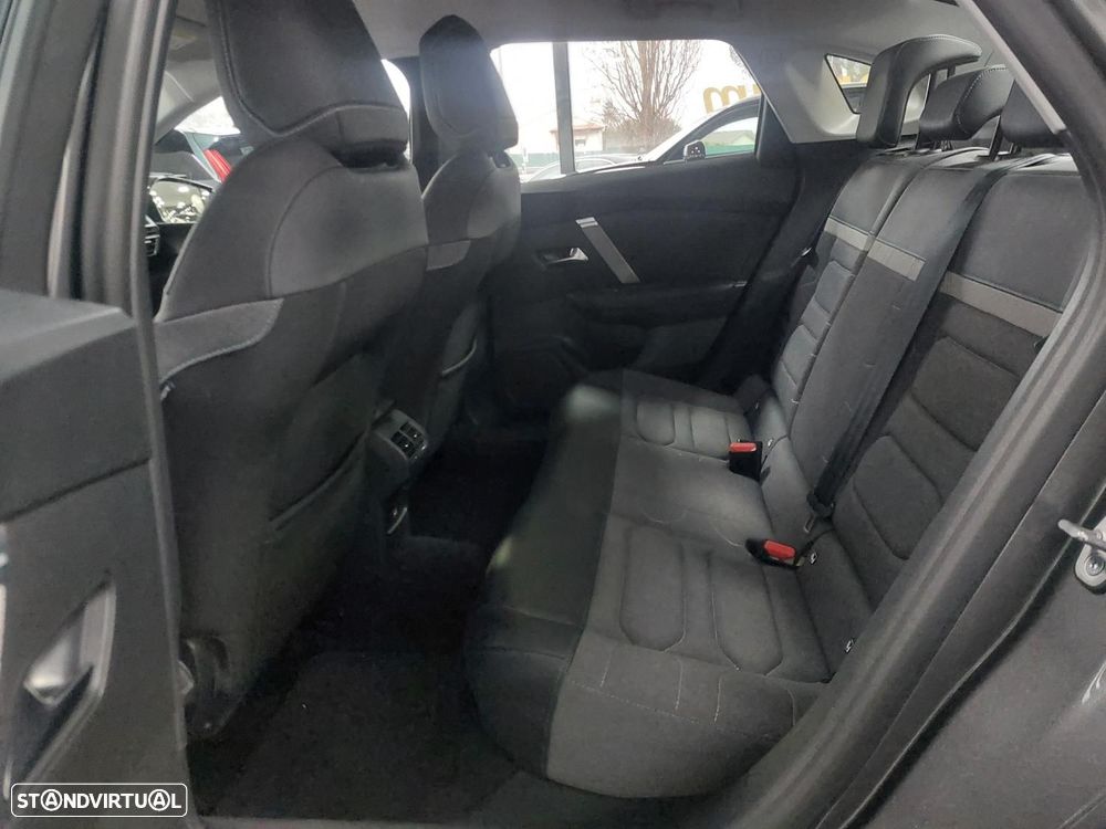 Citroën C4 X 1.2 PureTech Feel Pack EAT8 - 18