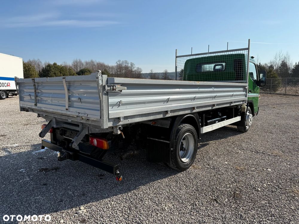 Mitsubishi CANTER FUSO - 4