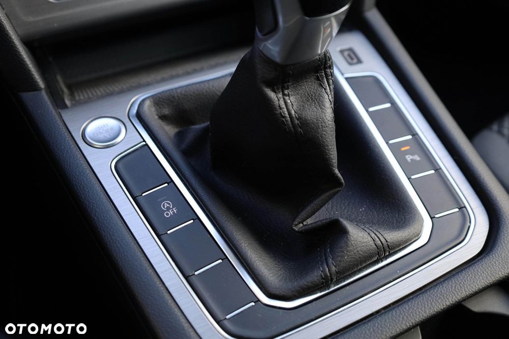 Volkswagen Passat 2.0 TDI EVO Essence - 29