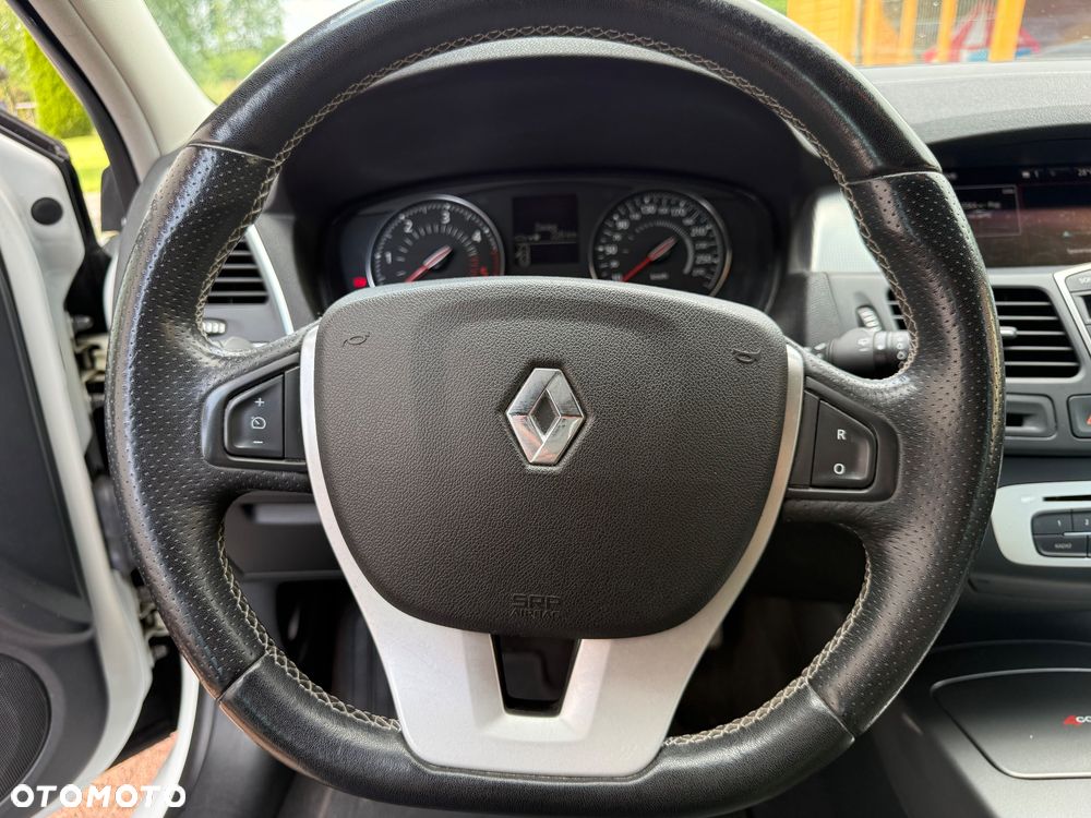 Renault Laguna ENERGY dCi 175 FAP Start & Stop GT - 25