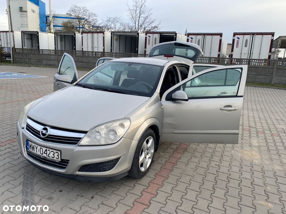 Opel Astra 1.4 Enjoy - 1
