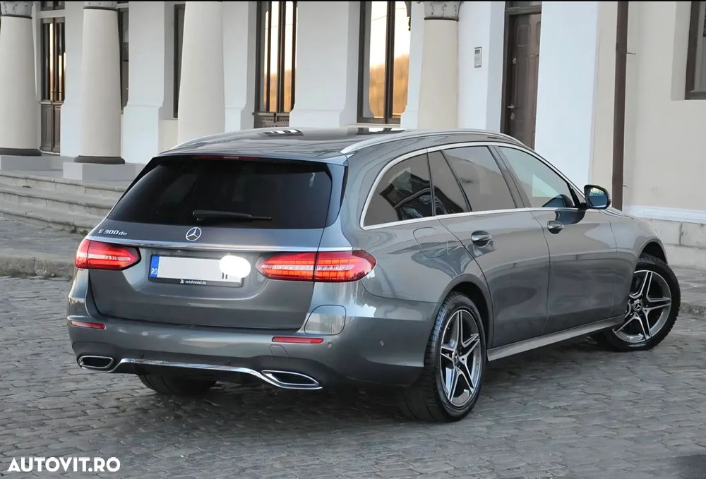 Mercedes-Benz E 300 de 9G-TRONIC AMG Line - 4
