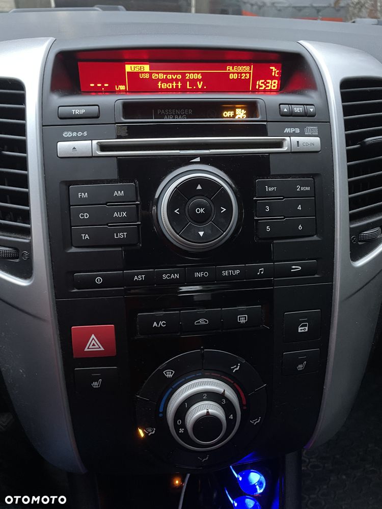 Kia Venga 1.4 CRDi M - 11