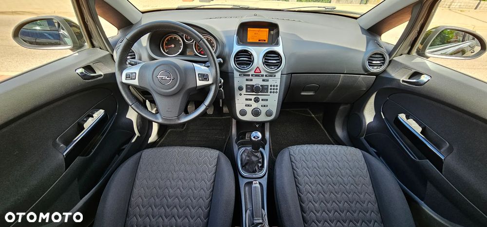 Opel Corsa 1.4 16V Active - 25