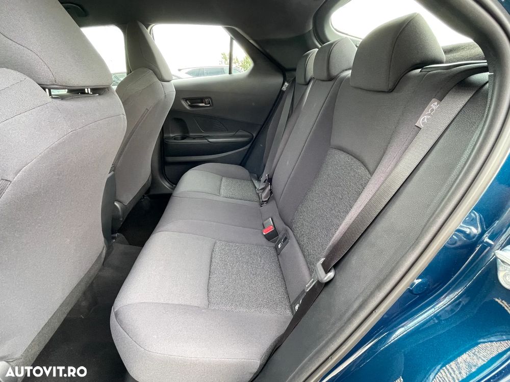 Toyota C-HR 1.8 HEV 140 CP 4x2 CVT Active - 10