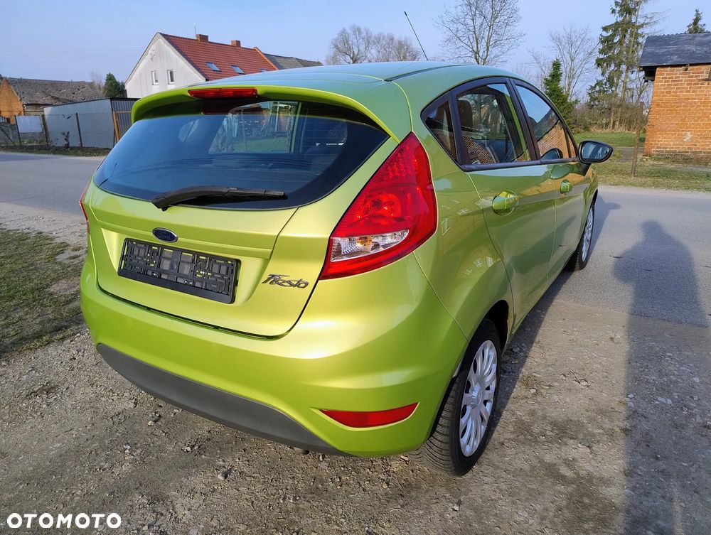Ford Fiesta 1.25 Viva - 24