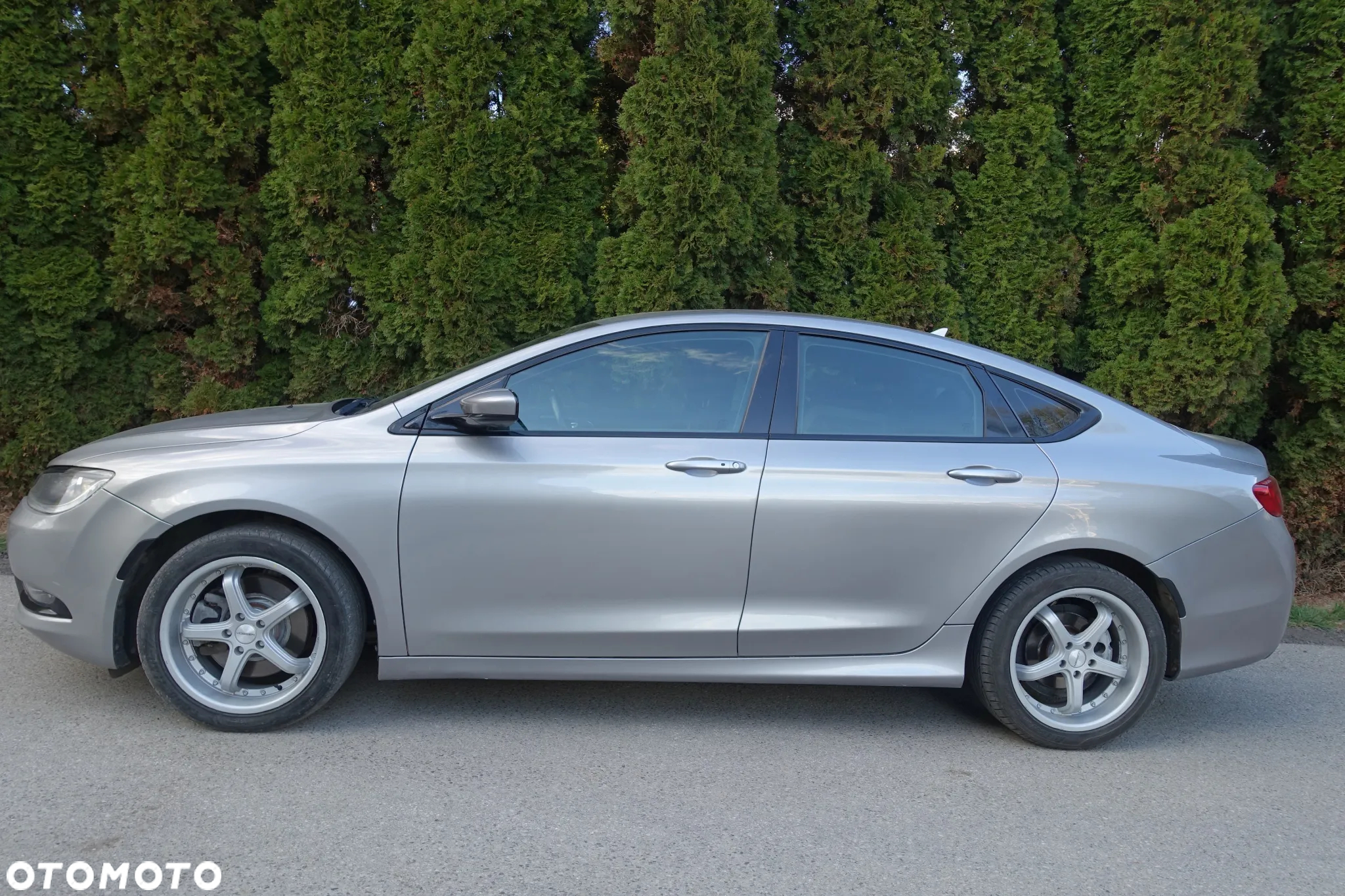 Chrysler 200 - 6