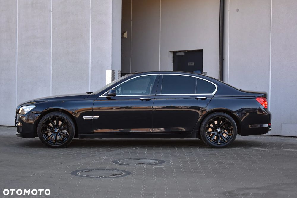BMW Seria 7 740d Edition Exclusive - 20