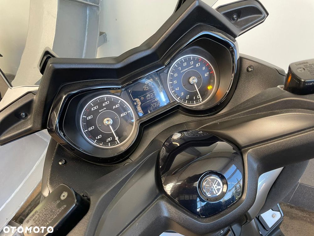 Yamaha X-max - 9