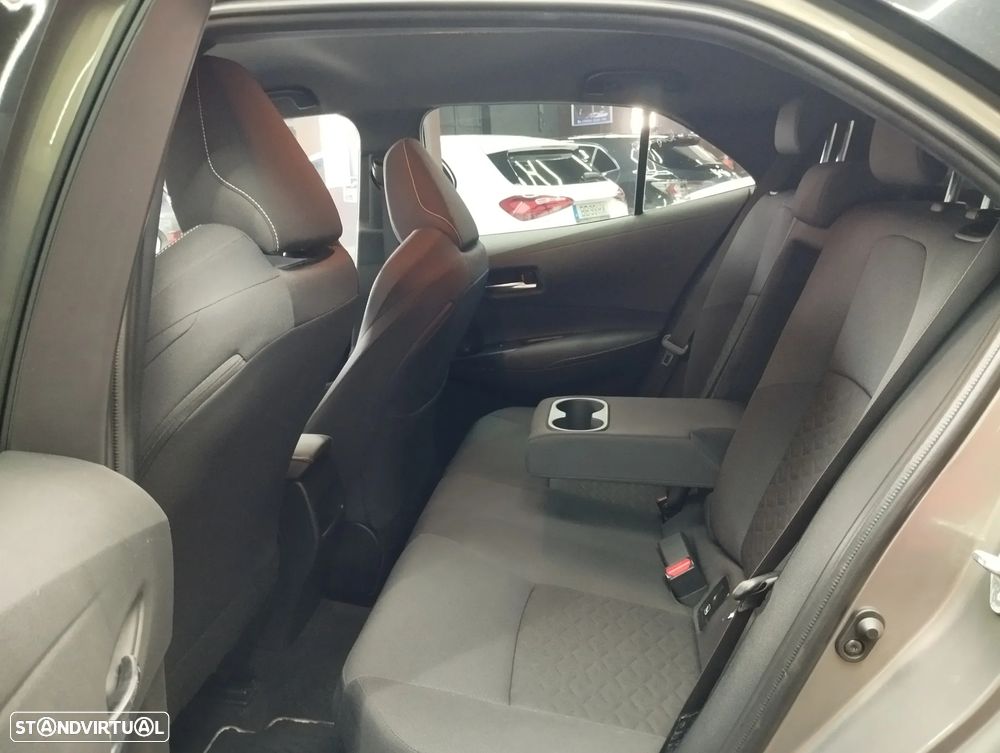 Toyota Corolla 1.8 Hybrid Square Collection - 14