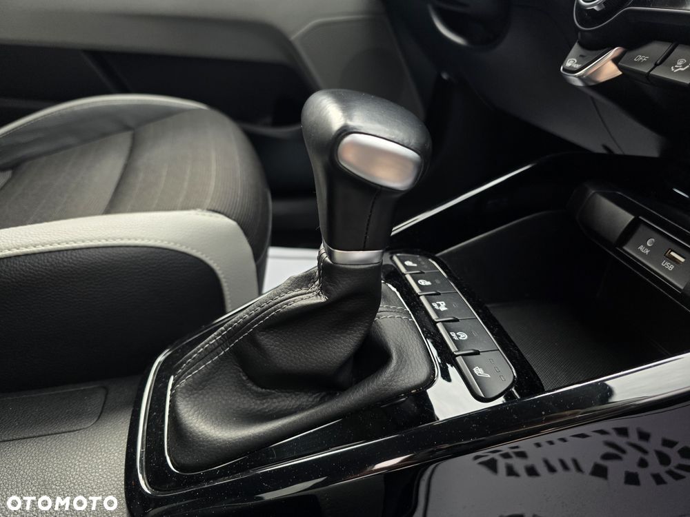 Kia Stonic 1.0 T-GDI DCT OPF Platinum Edition - 23