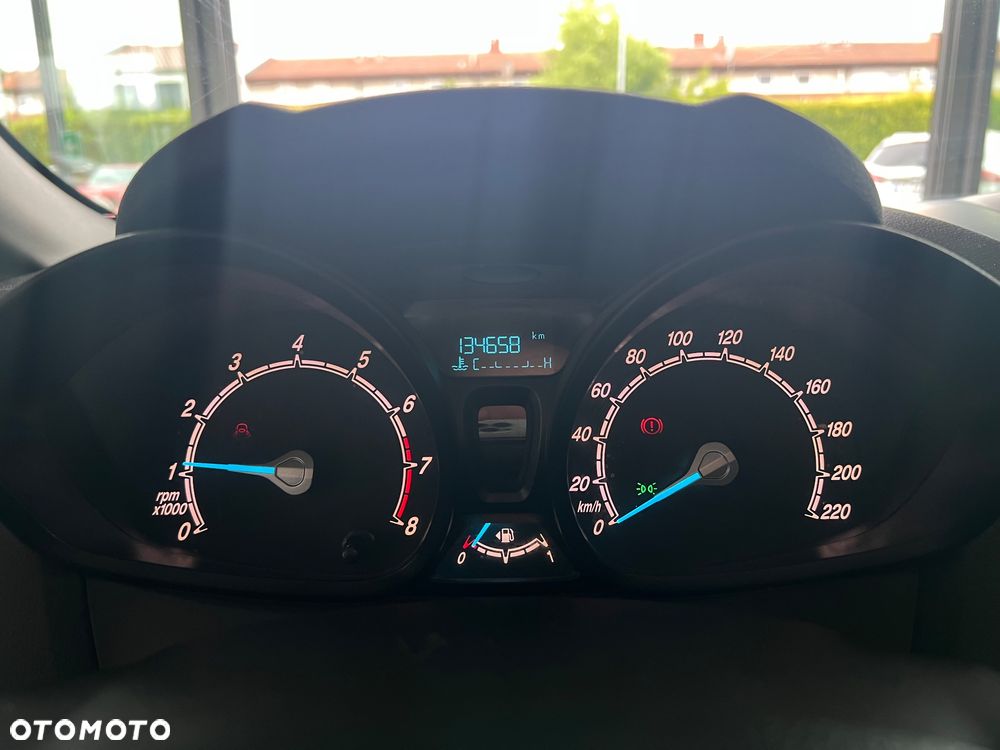 Ford Fiesta 1.25 Silver X (Trend) EU6 - 23