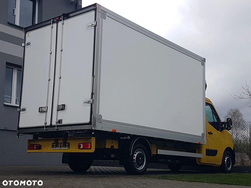 Renault MASTER KONTENER 8EP 4,22x2,24x2,24 KLIMA KRAJOWY MANUAL  6-BIEGÓW DMC 3500 KG - 27