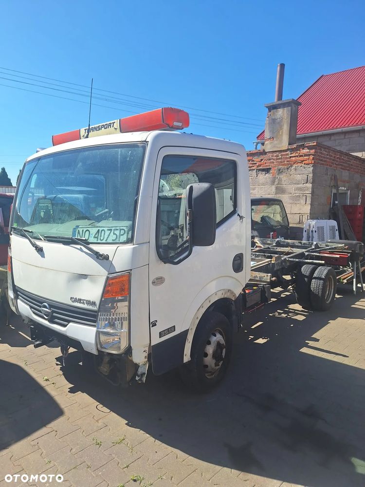 Nissan Cabstar - 1