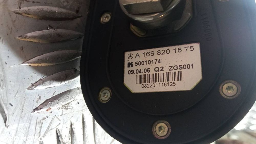 ANTENA RADIOWA MERCEDES-BENZ W169 A1698201875 - 2
