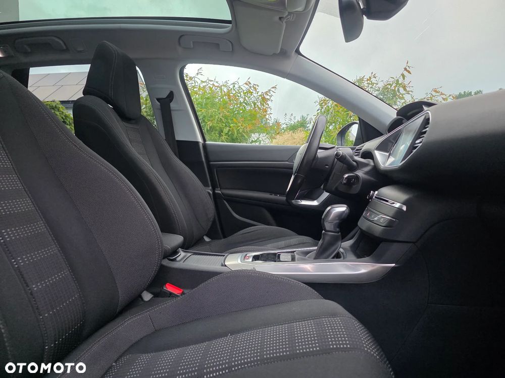 Peugeot 308 BlueHDi 150 EAT6 Stop & Start Niveau 2 Business-Line - 8