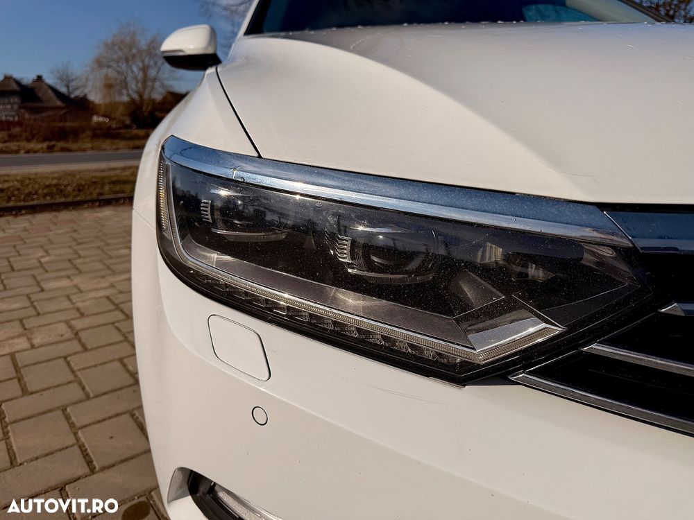 Volkswagen Passat 2.0 TDI DSG 4Motion Highline - 12