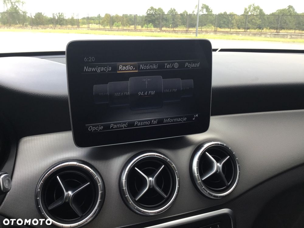 Mercedes-Benz CLA 250 4Matic 7G-DCT AMG Line - 23