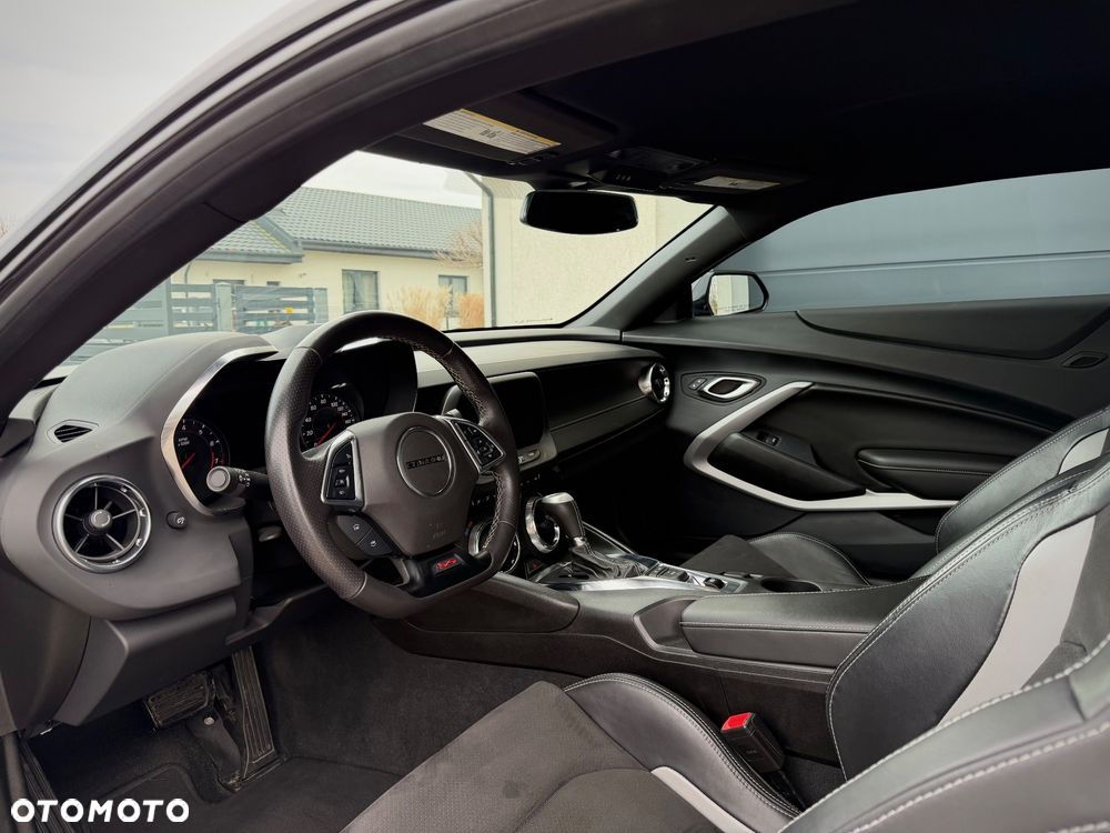 Chevrolet Camaro - 16