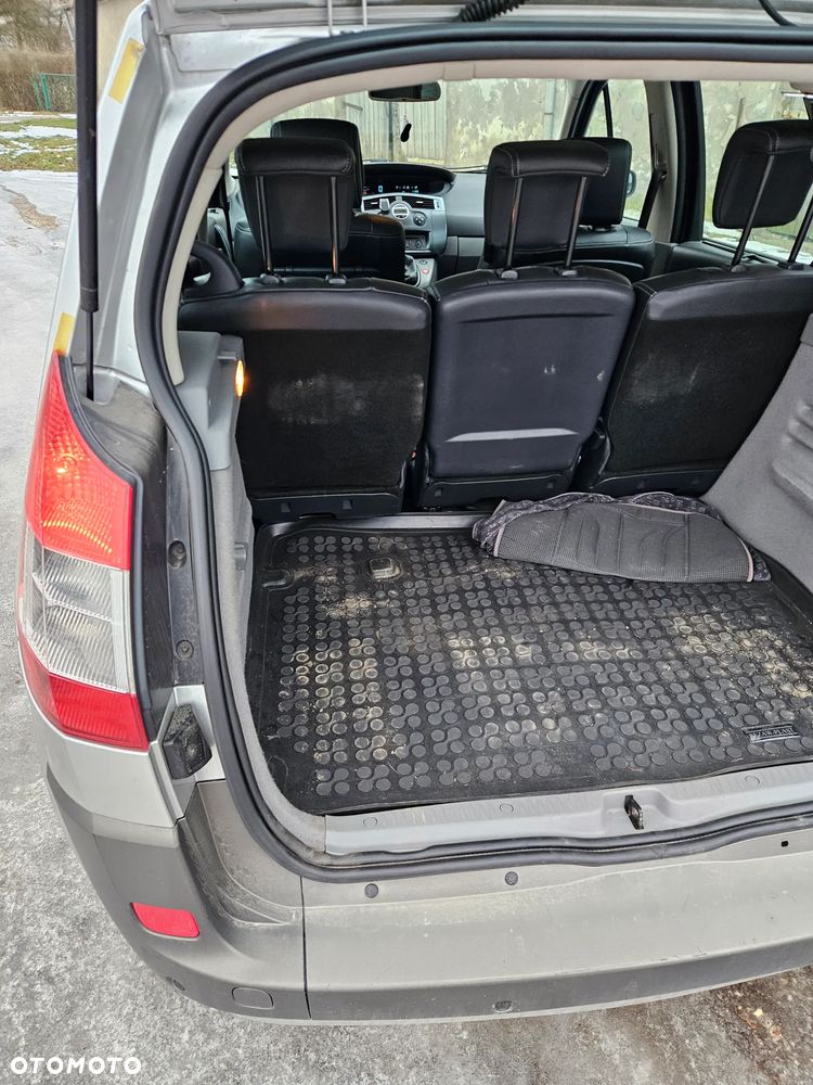 Renault Scenic - 13