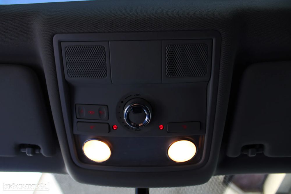 SEAT Leon SC 2.0 TDI DPF S&S FR - 43