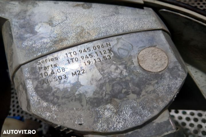 Lampa / Tripla stop dreapta pe aripa 1T0945096N 1T0945112K 1T0945096N - 4