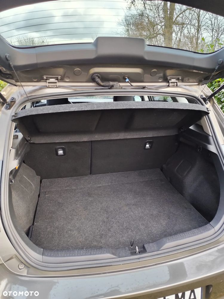 Toyota Auris 1.33 VVT-i Active - 5