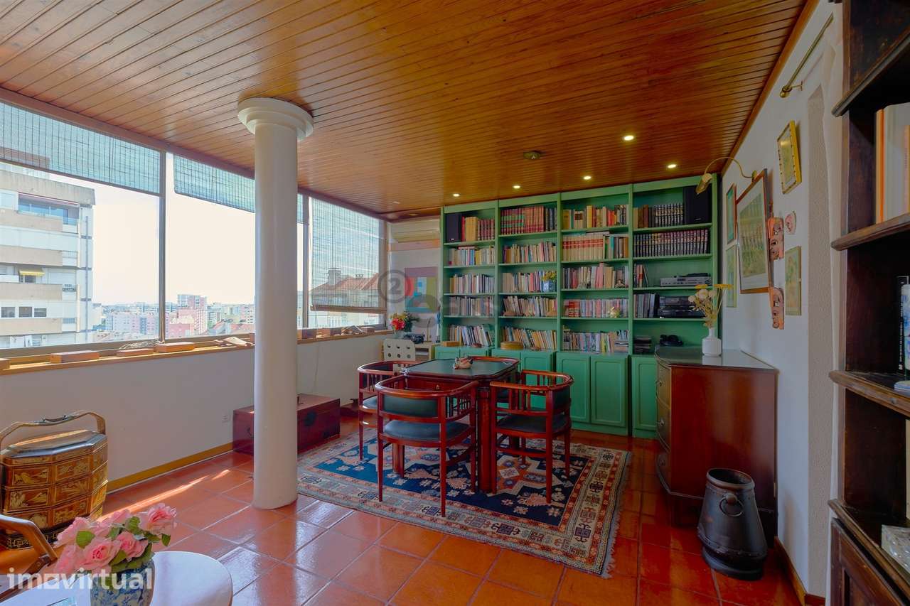 Último Piso com Vista sobre Lisboa, Garagem, Luz, Privacidade e Exclus - Grande imagem: 5/52