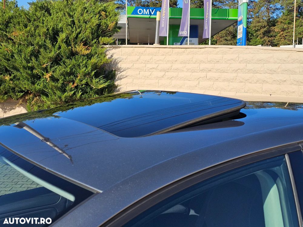 Volkswagen Golf 1.2 TSI DSG Style - 25