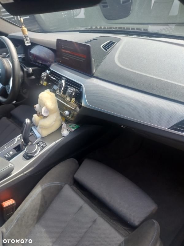 BMW Seria 5 520d M Sport Edition - 22