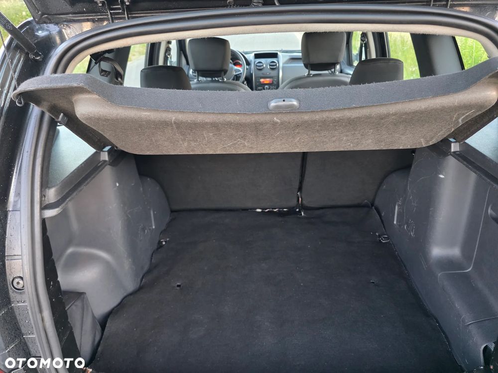 Dacia Duster 1.6 SCe Essential - 25