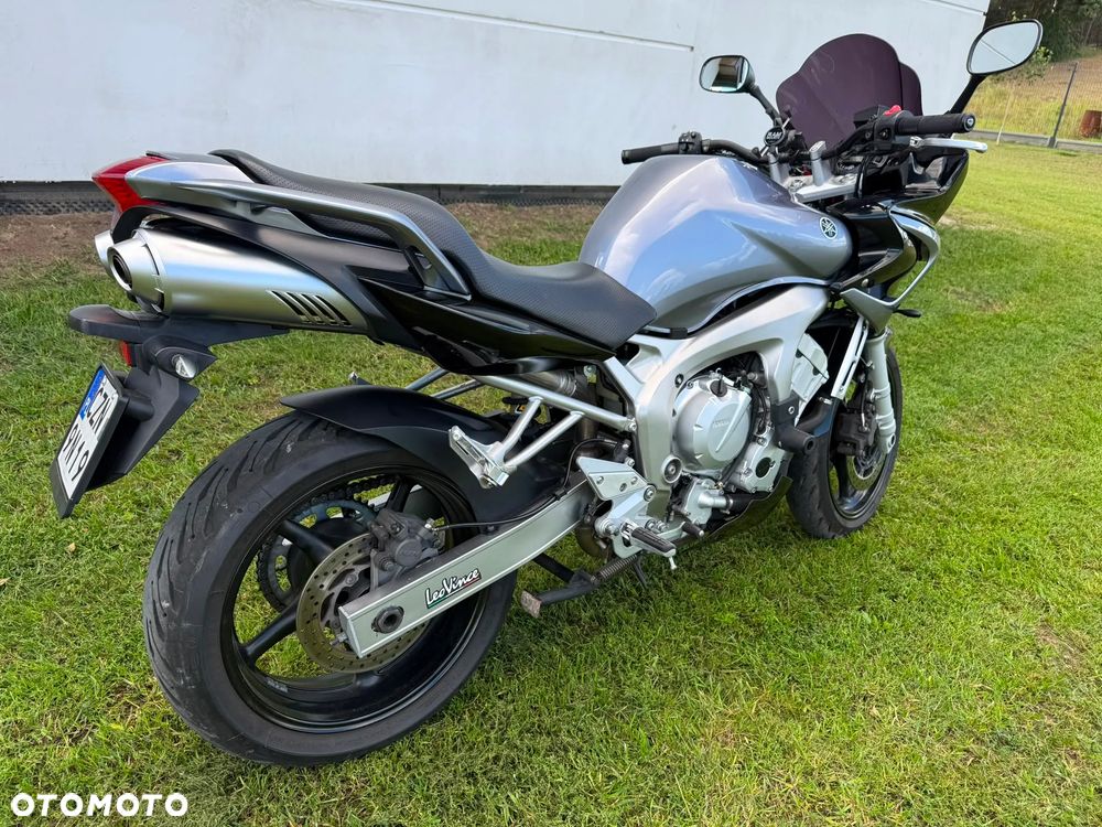 Yamaha FZ6 - 4