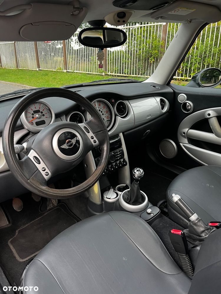 MINI Cooper Standard - 5