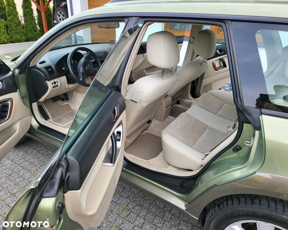 Subaru Outback - 10