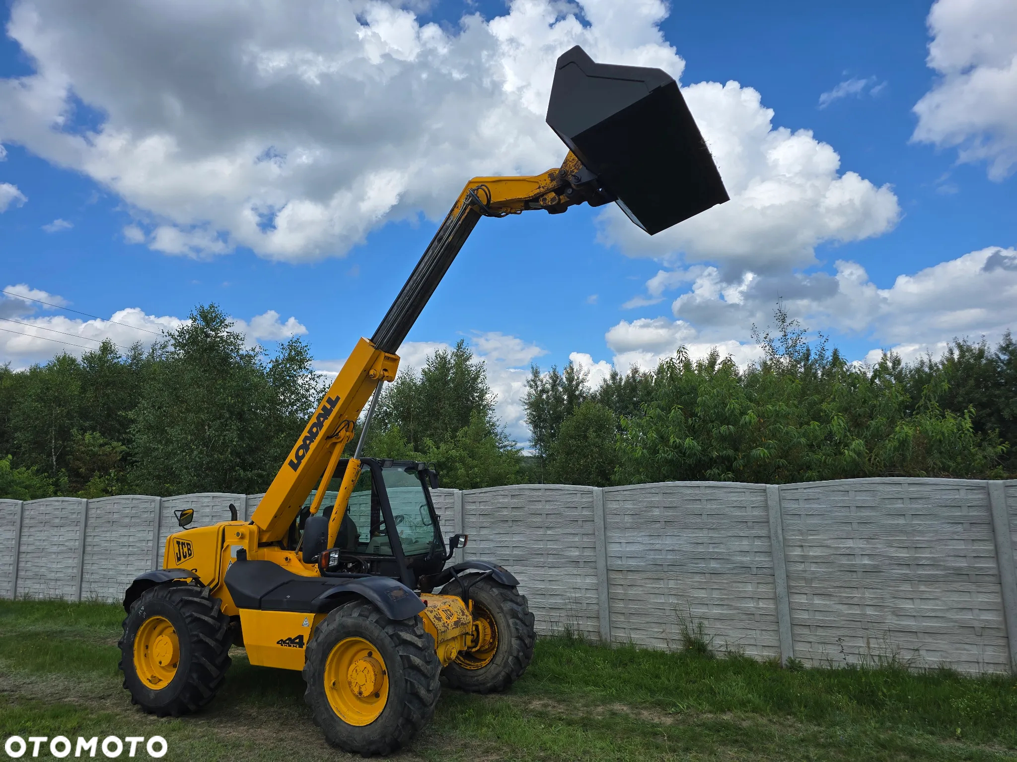 JCB - 6