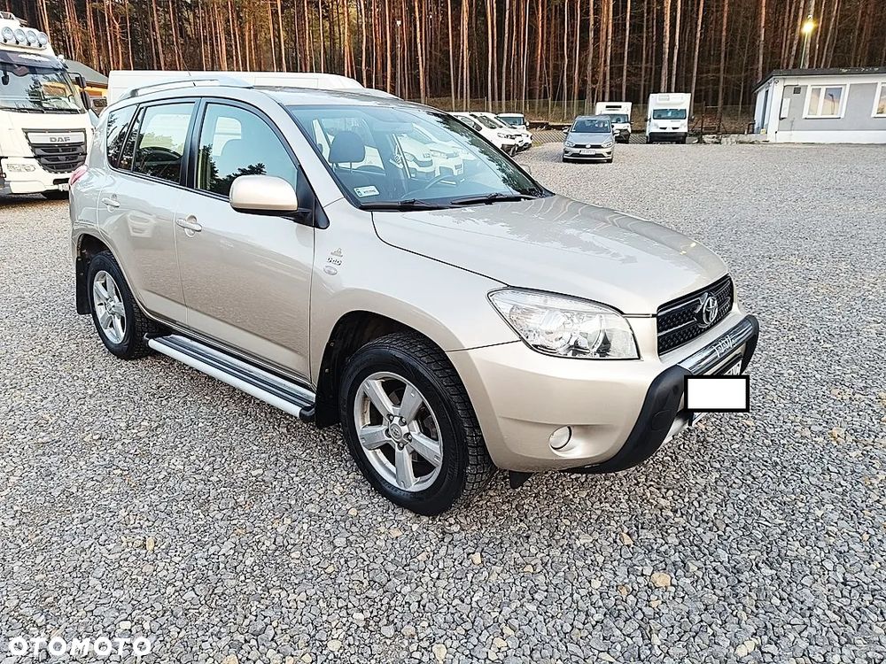 Toyota RAV4 2.2 D-4D Sol - 10