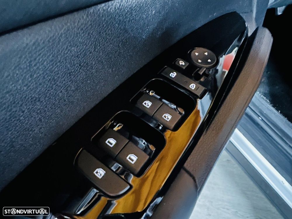 Kia Sportage 1.6 T-GDi PHEV Tech - 21