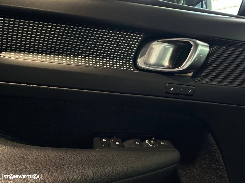 Volvo XC 40 2.0 T4 R-Design - 8