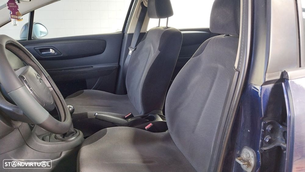 Citroën C4 1.6 HDi SX - 10
