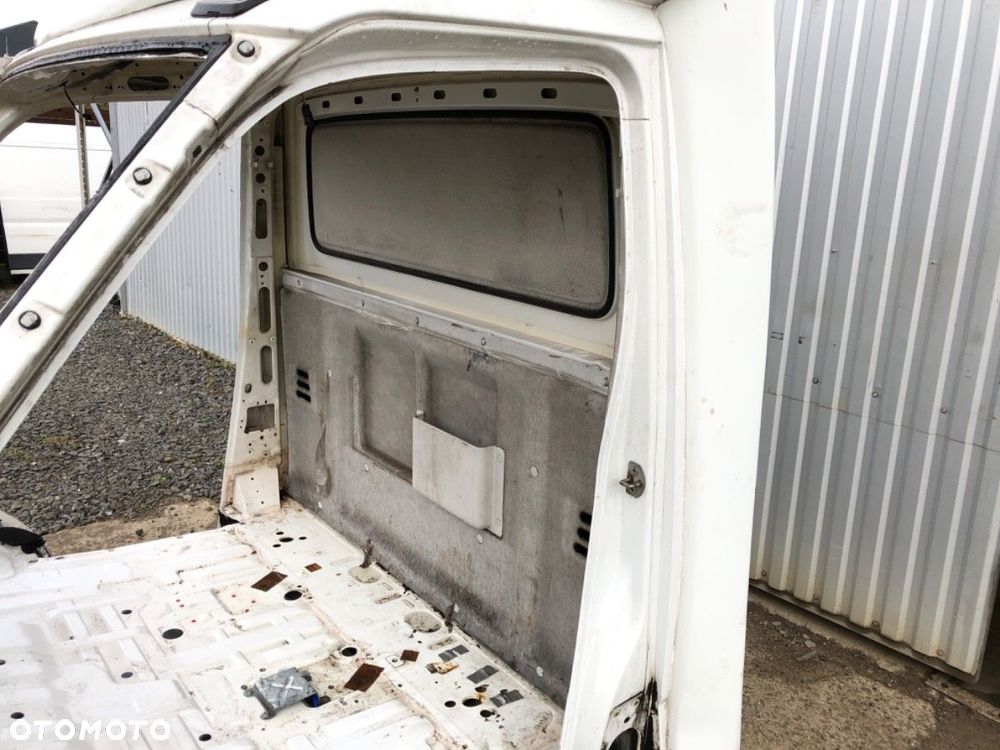 KABINA  IVECO DAILY VI Platforma / podwozie 2014 - 2022 35S15, 35C15, 40C15, 50C15, 60C15, 65C15, - 9