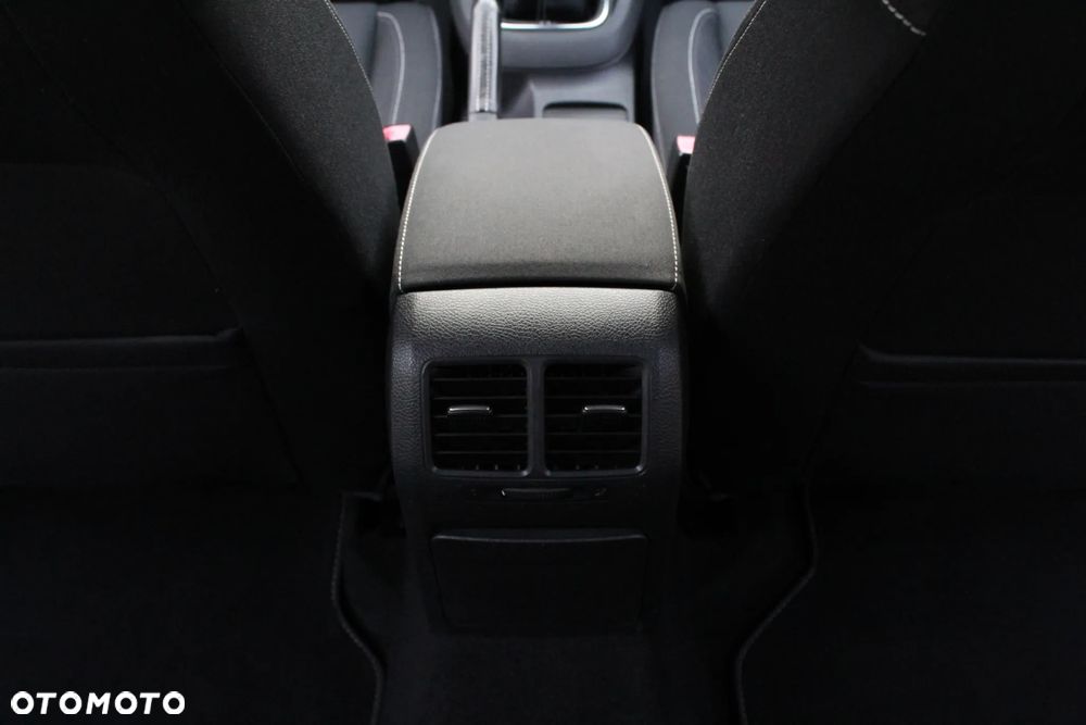 Volkswagen Golf 1.2 TSI BlueMotion Technology MATCH - 8