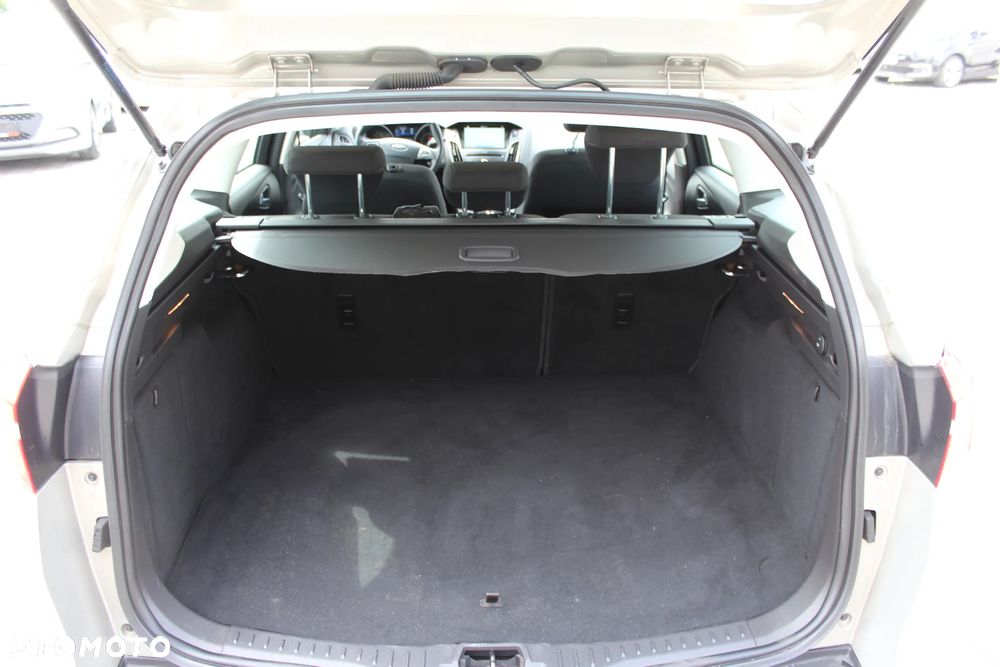 Ford Focus 1.6 TDCi ECOnetic 88g Start-Stopp-System Titanium - 14