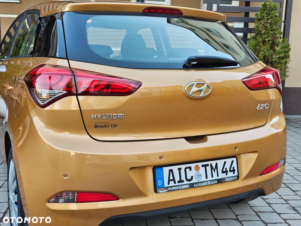 Hyundai i20 1.2 YES Gold - 33