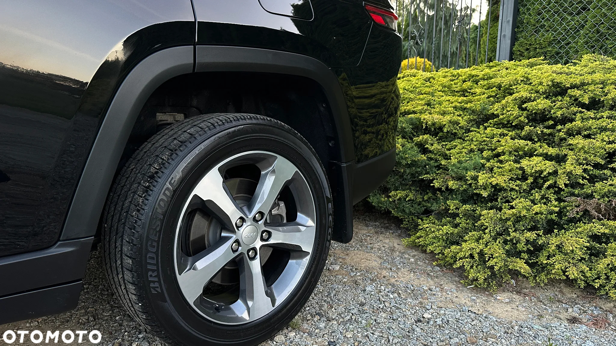 Jeep Grand Cherokee 2.0 4xe Plug-in Hybrid Automatik Exclusive Launch Edition - 19