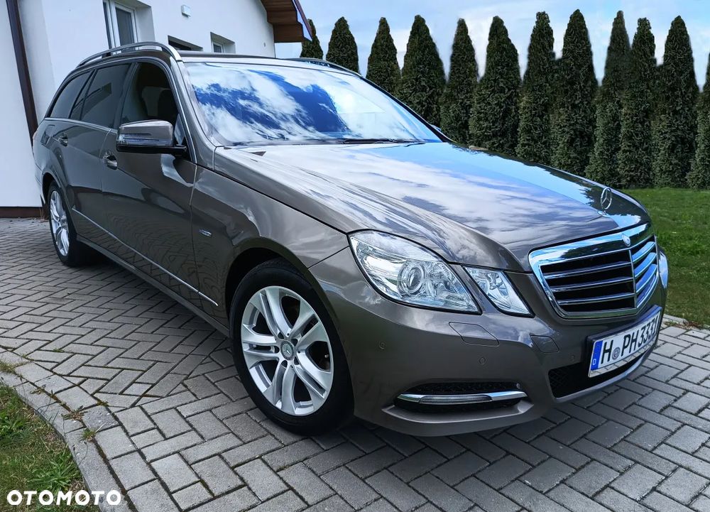 Mercedes-Benz Klasa E 200 CGI BlueEFFICIENCY Automatik Avantgarde - 3