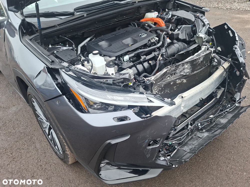Lexus NX 350h Omotenashi AWD - 8