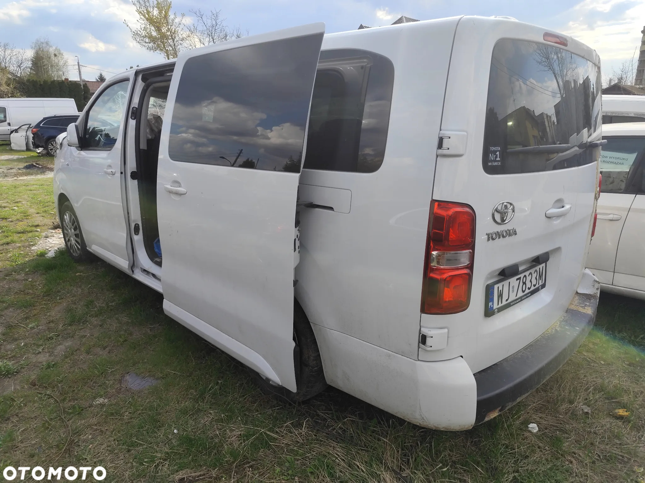 Toyota ProAce Kombi 2.0 D-4D Long 2,8t - 5